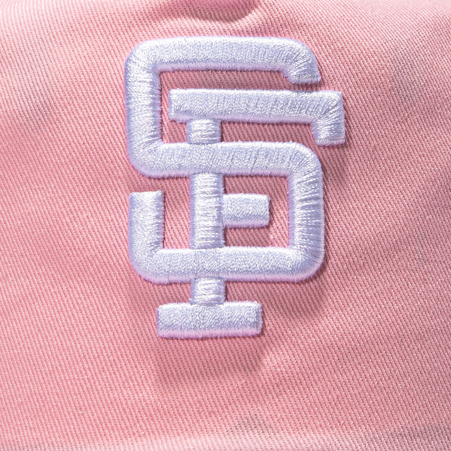New Era 19Twenty San Francisco Giants 1989 World Series Patch Snapback Pre-Curved Hat - Pink, White - Image 3
