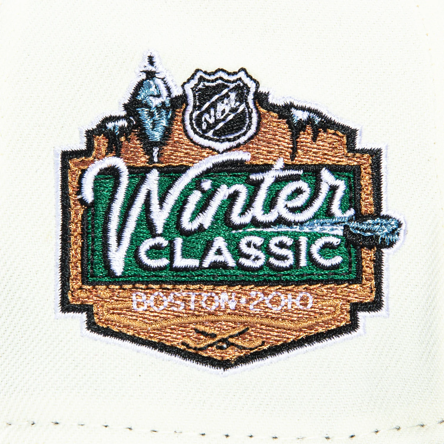 New Era 59Fifty Boston Bruins 2010 Winter Classic Patch Hat - White, Black - Image 5