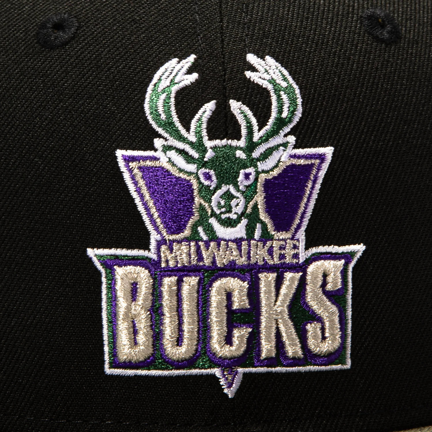 New Era 59Fifty Milwaukee Bucks Logo Patch 1993 Hat - Black, Olive - Image 4