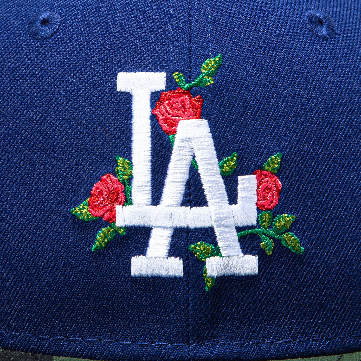 New Era 59Fifty Los Angeles Dodgers 2018 World Series Patch Rose Hat - Royal, Camo - Image 4