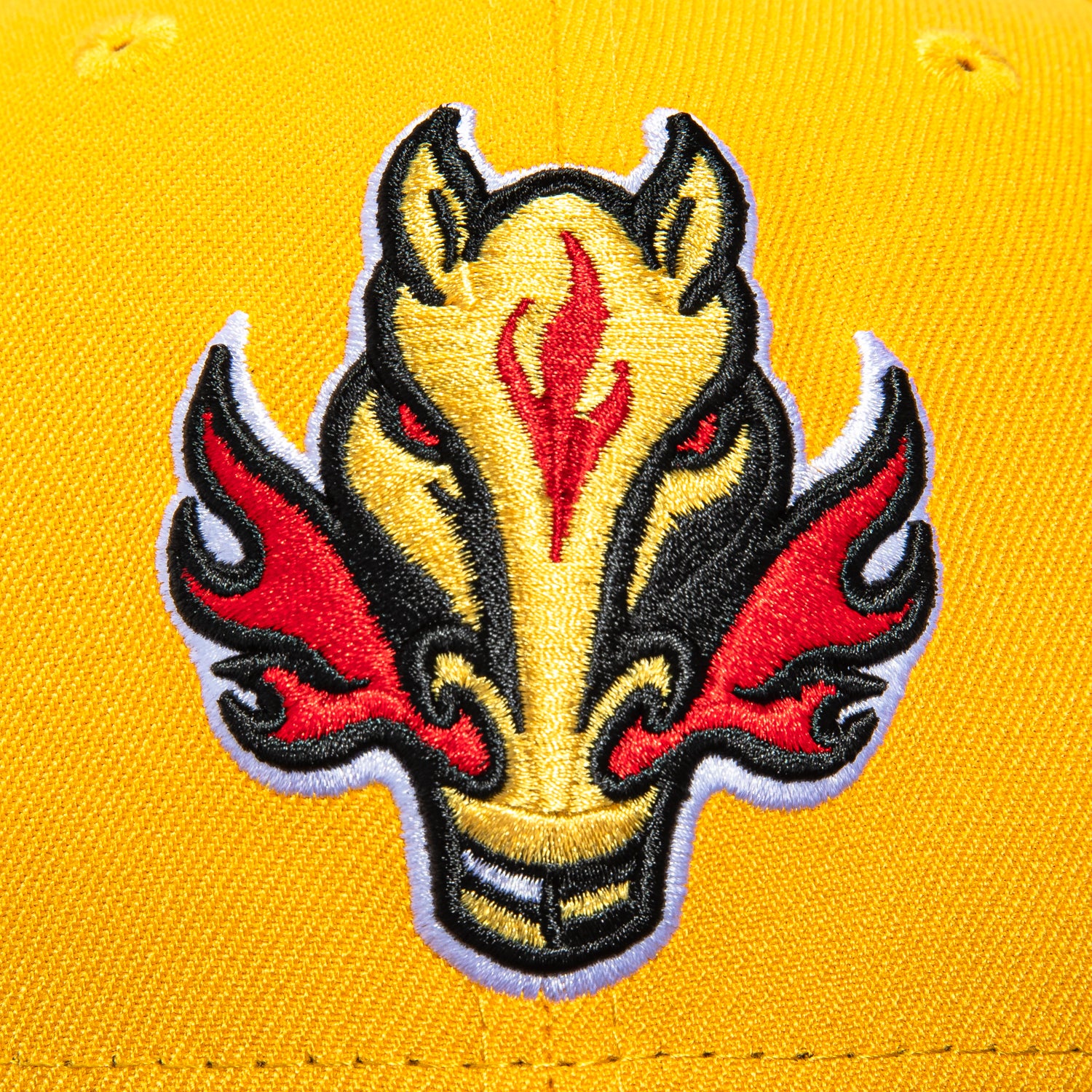 New Era 59Fifty Calgary Flames Blasty Hat - Gold, Black - Image 4