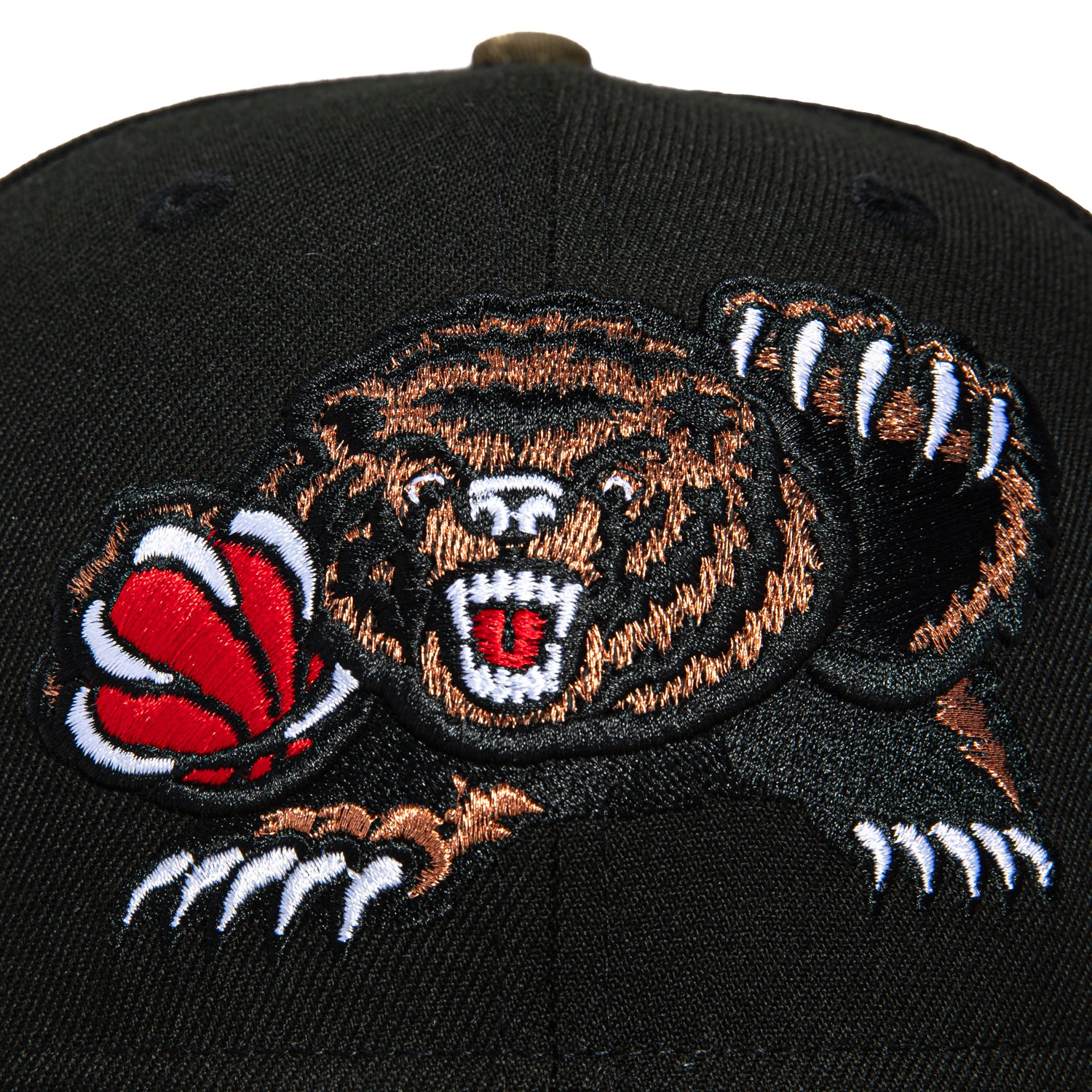 New Era 59Fifty Memphis Grizzlies Logo Patch 1995 Alternate Hat - Black, Realtree - Image 4