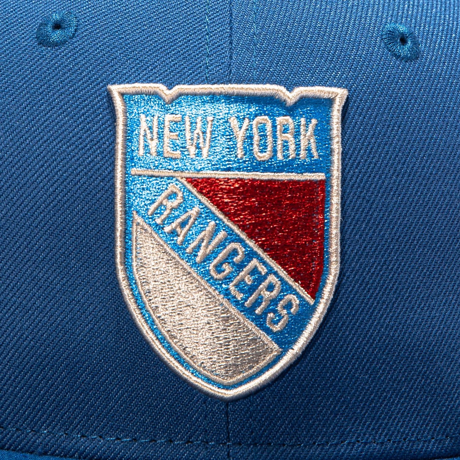 New Era 59Fifty New York Rangers 2026 Winter Classic Patch Hat - Indigo, Royal - Image 4