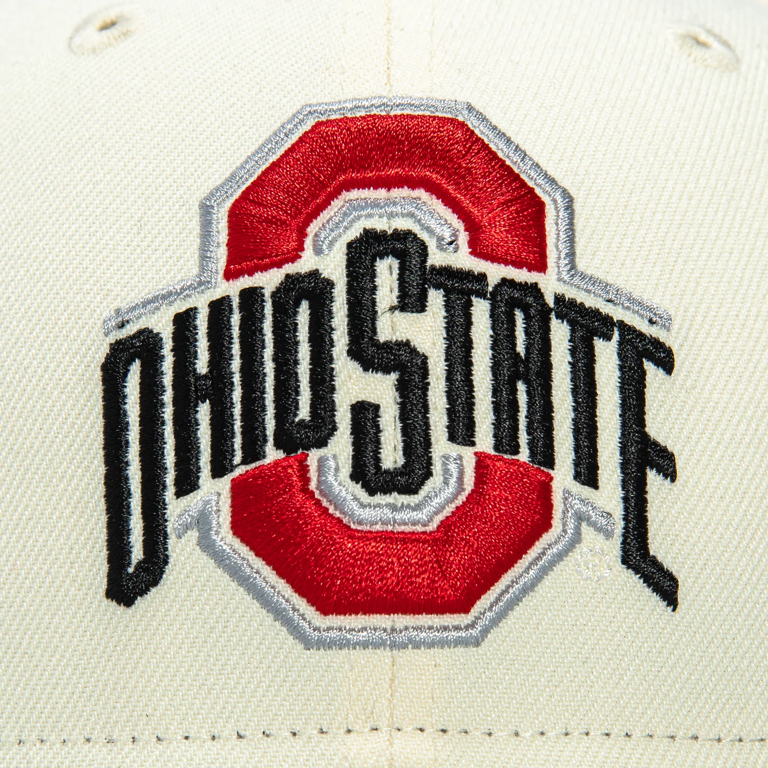 New Era 59Fifty Ohio State Buckeyes 2002 National Champions Patch Hat - White, Grey - Image 4