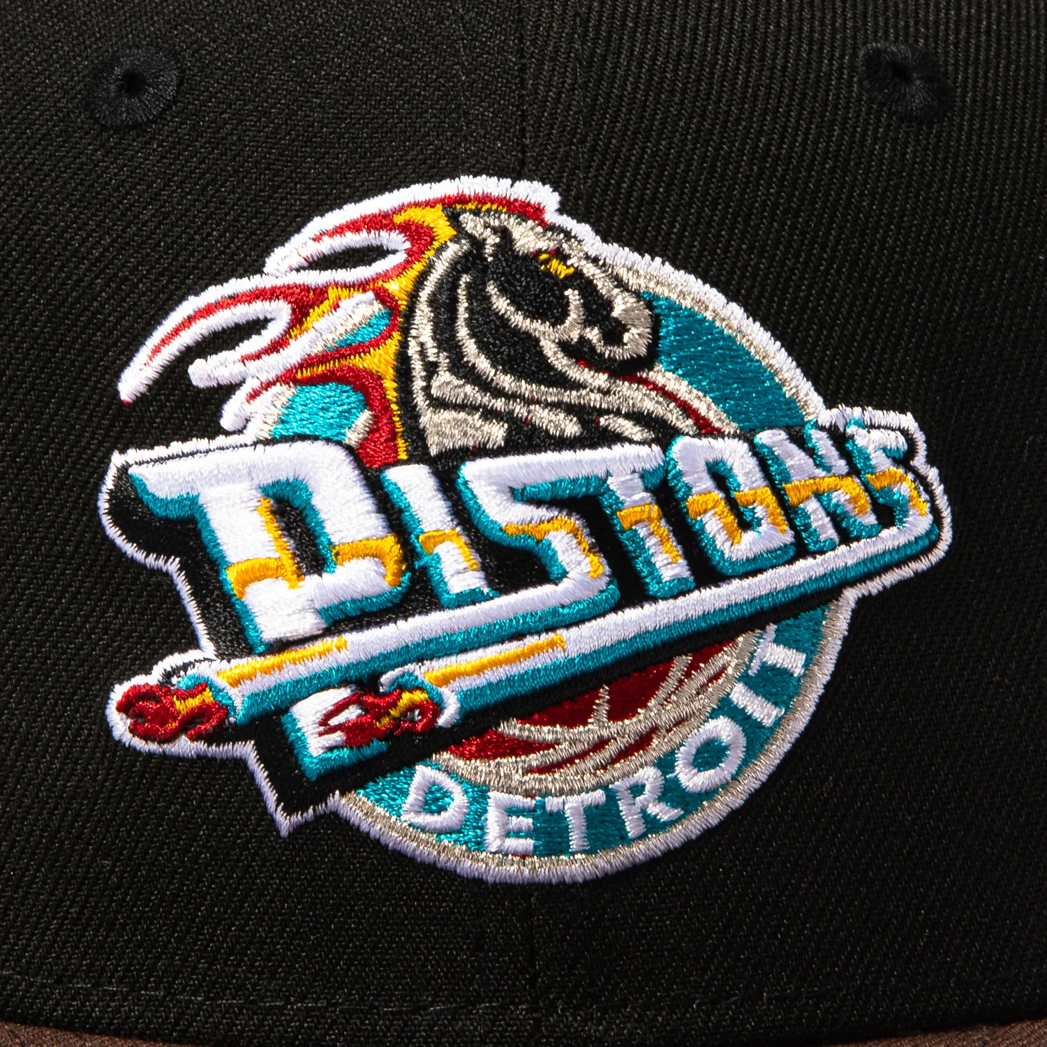 New Era 59Fifty Detroit Pistons 313 Patch 1996 Hat - Black, Brown - Image 4
