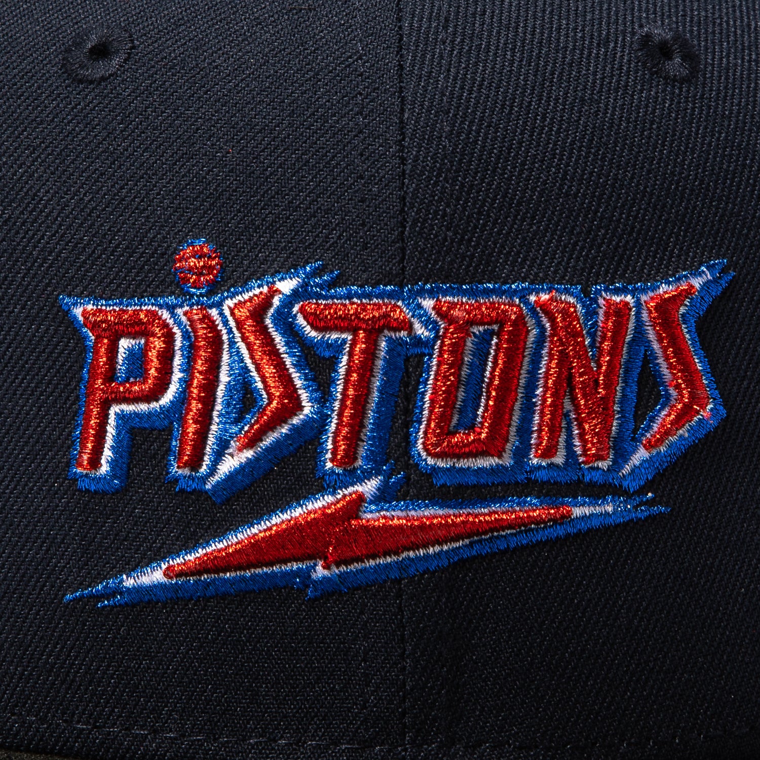 New Era 59Fifty Detroit Pistons Logo Patch 1979 Word Hat - Navy, Black - Image 4