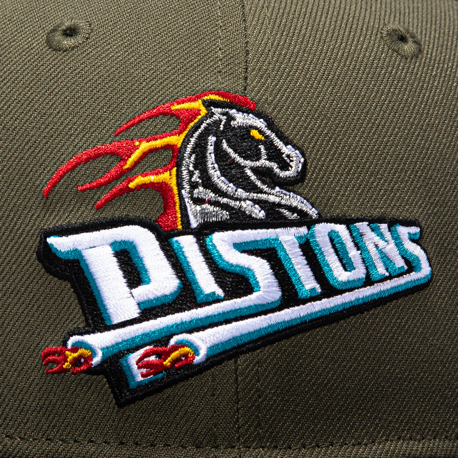 New Era 59Fifty Detroit Pistons NBA 50th Anniversary Patch 1996 Alternate Hat - Olive, Black - Image 4