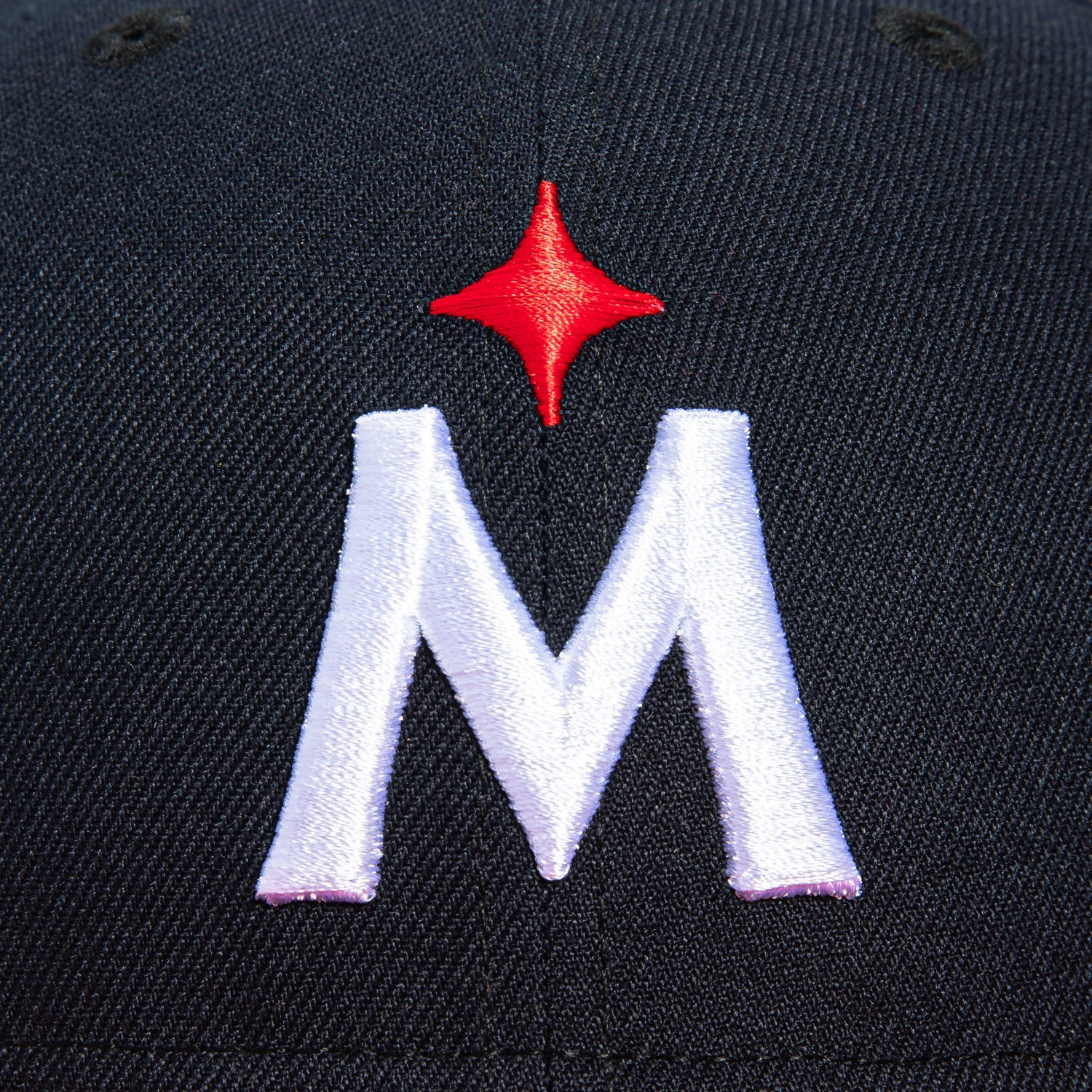 New Era 59Fifty Minnesota Twins Road Hat - Navy, Red - Image 4
