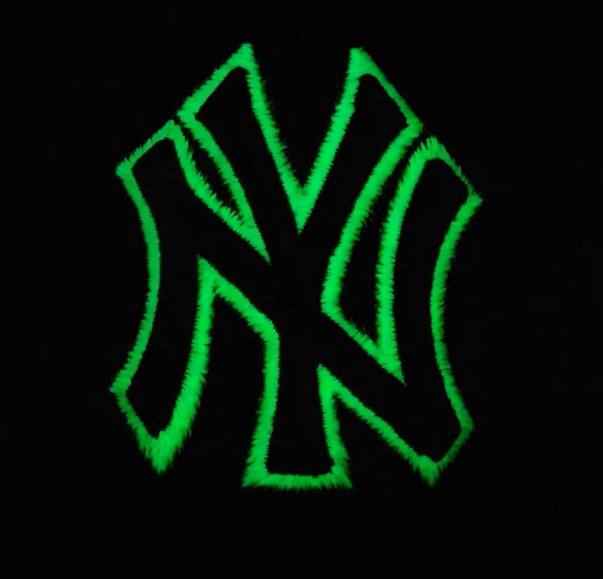 New Era 59Fifty Camo Vize New York Yankees Glow in the Dark Hat - Camo, Black - Image 2