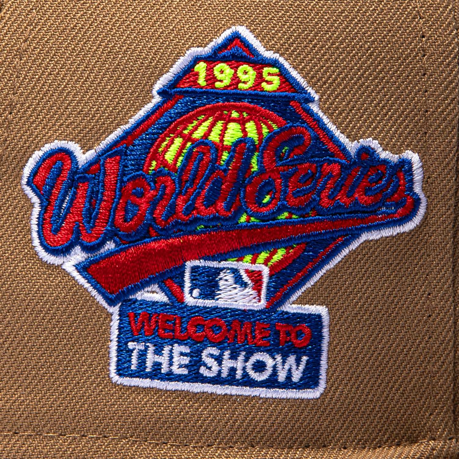 New Era 59Fifty Atlanta Braves 1995 World Series Welcome to the Show Patch Alternate Hat - Khaki - Image 5
