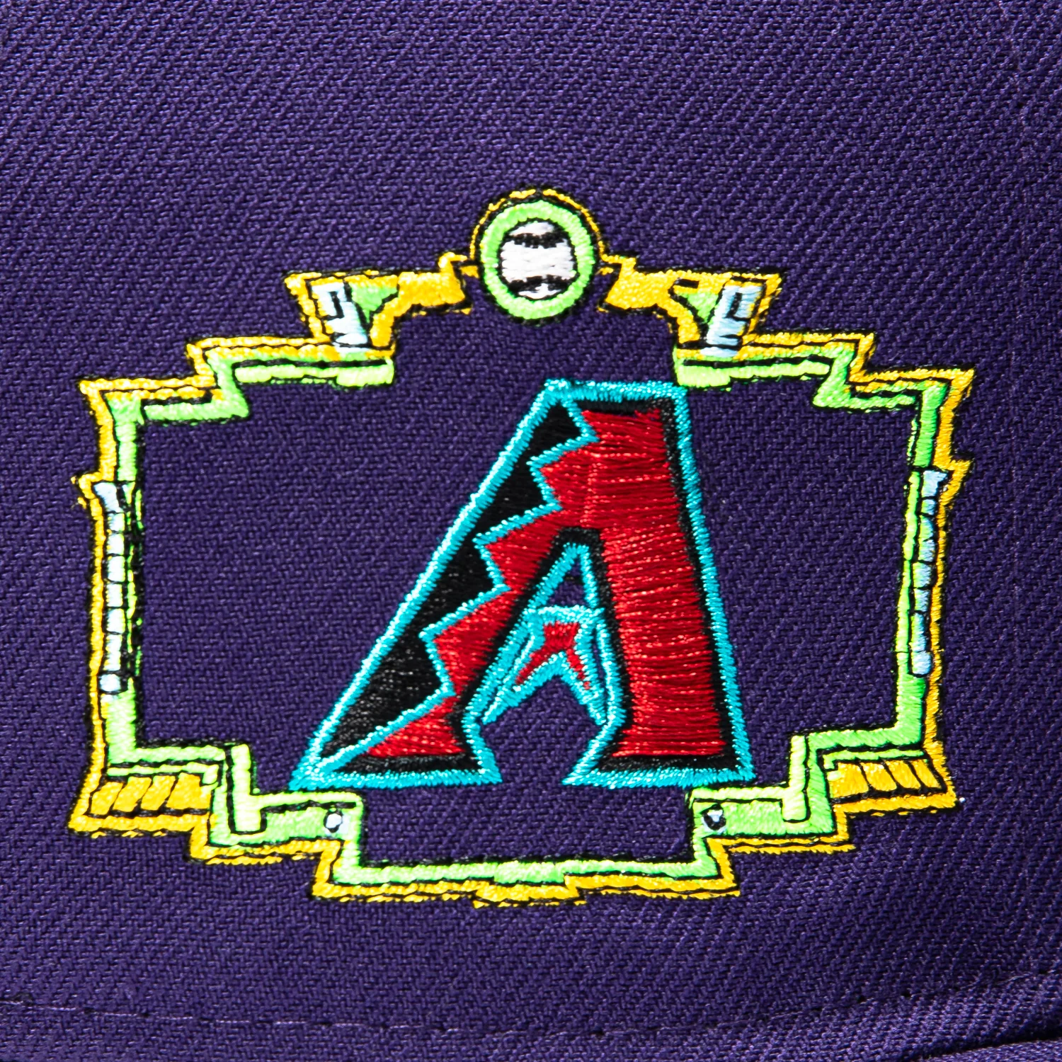 New Era 59Fifty Arizona Diamondbacks Aztec Logo Patch 2026 Mexico Series Hat - Purple - Image 5