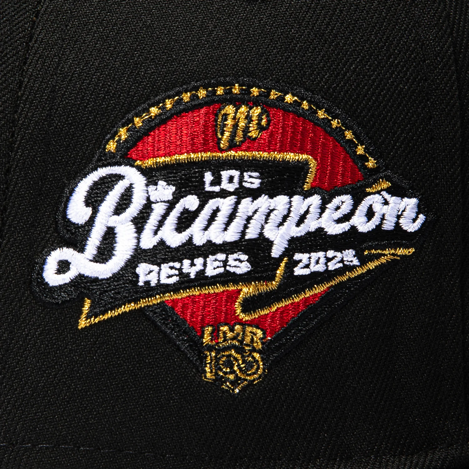 New Era 59Fifty Diablos Rojos de Mexico 2025 Champions Patch Script Hat - Black - Image 4