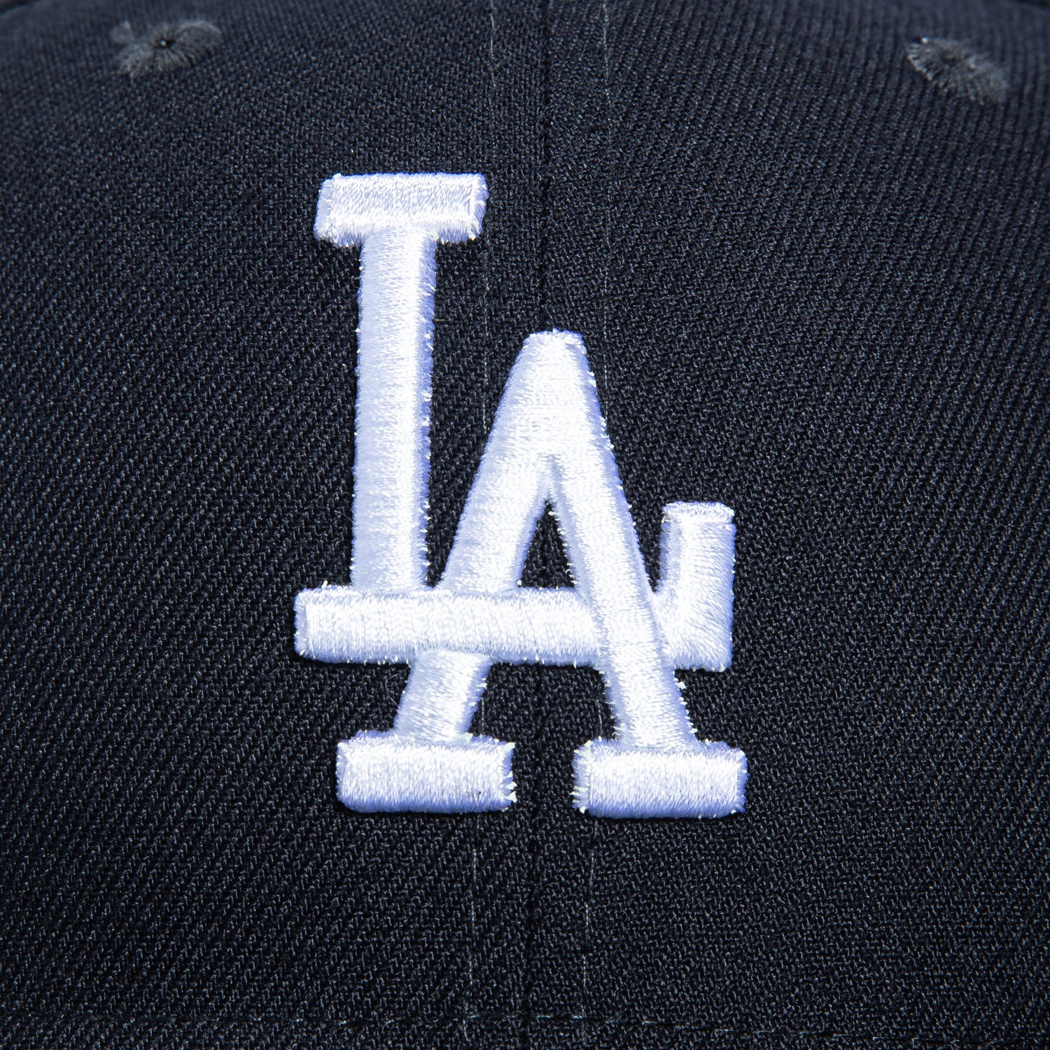 New Era 59Fifty Los Angeles Dodgers 2025 World Series Champions Patch Hat - Navy - Image 4