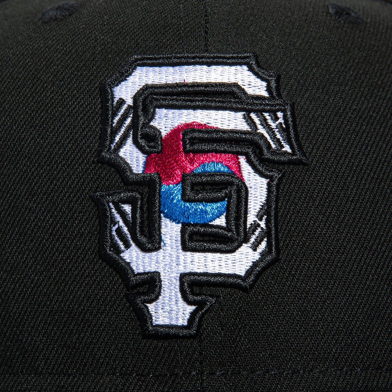 New Era 59Fifty San Francisco Giants Korean Flag Fill Hat - Black - Image 4