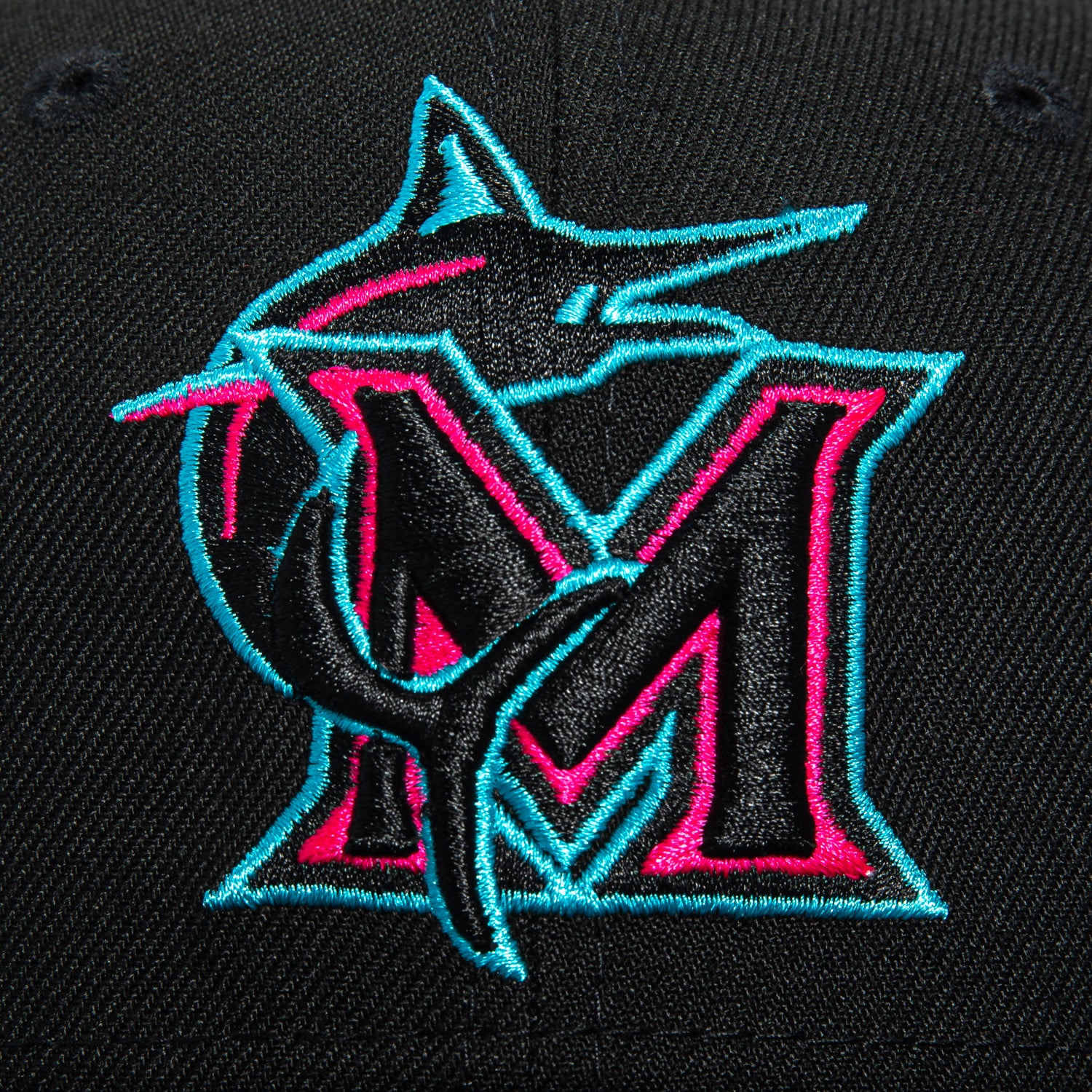 New Era 59Fifty Miami Marlins 2025 City Connect Hat - Black, Teal, Magenta - Image 4