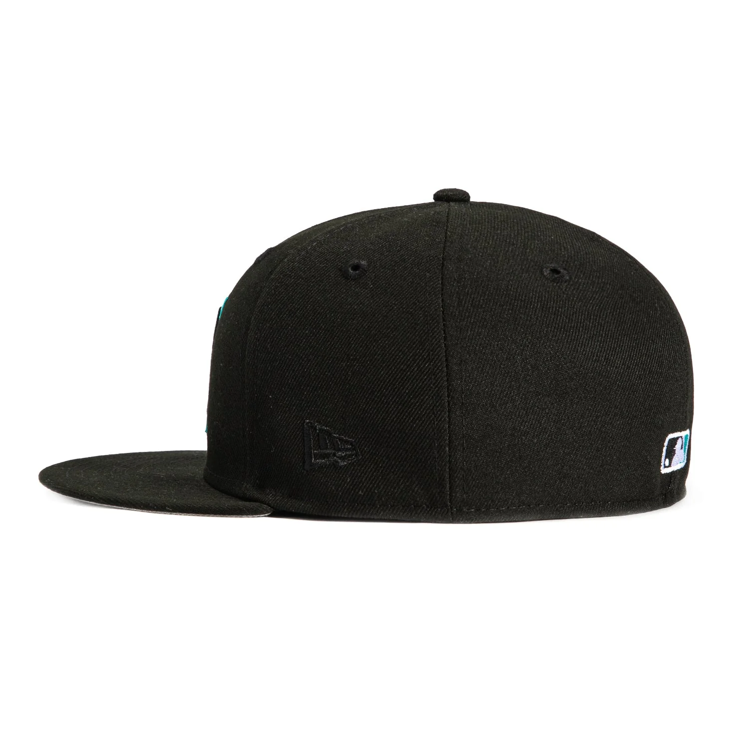 New Era 59Fifty Miami Marlins 2025 City Connect M Hat - Black, Teal, Metallic Silver - Image 3