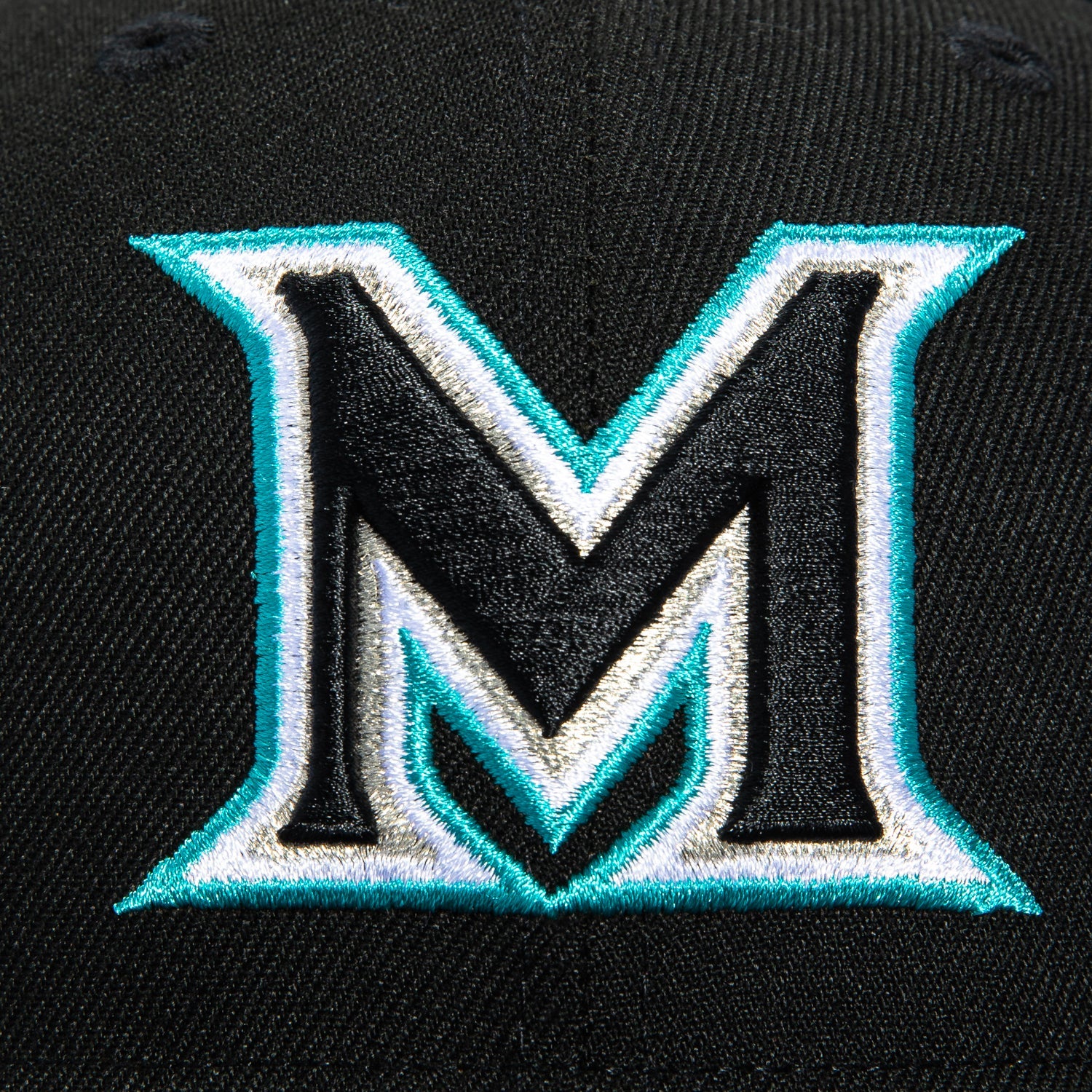 New Era 59Fifty Miami Marlins 2025 City Connect M Hat - Black, Teal, Metallic Silver - Image 4