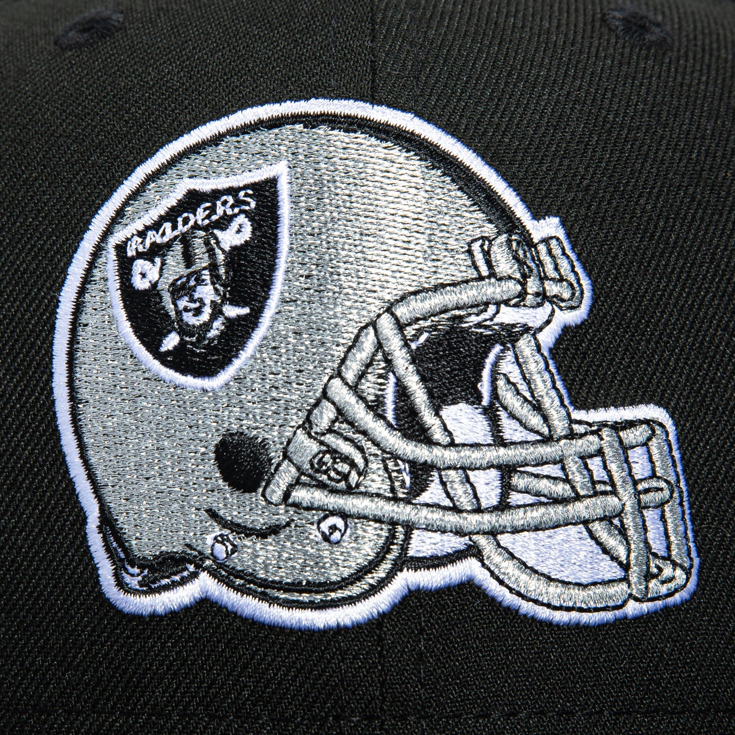 New Era 59Fifty Las Vegas Raiders Helmet Hat - Black - Image 4