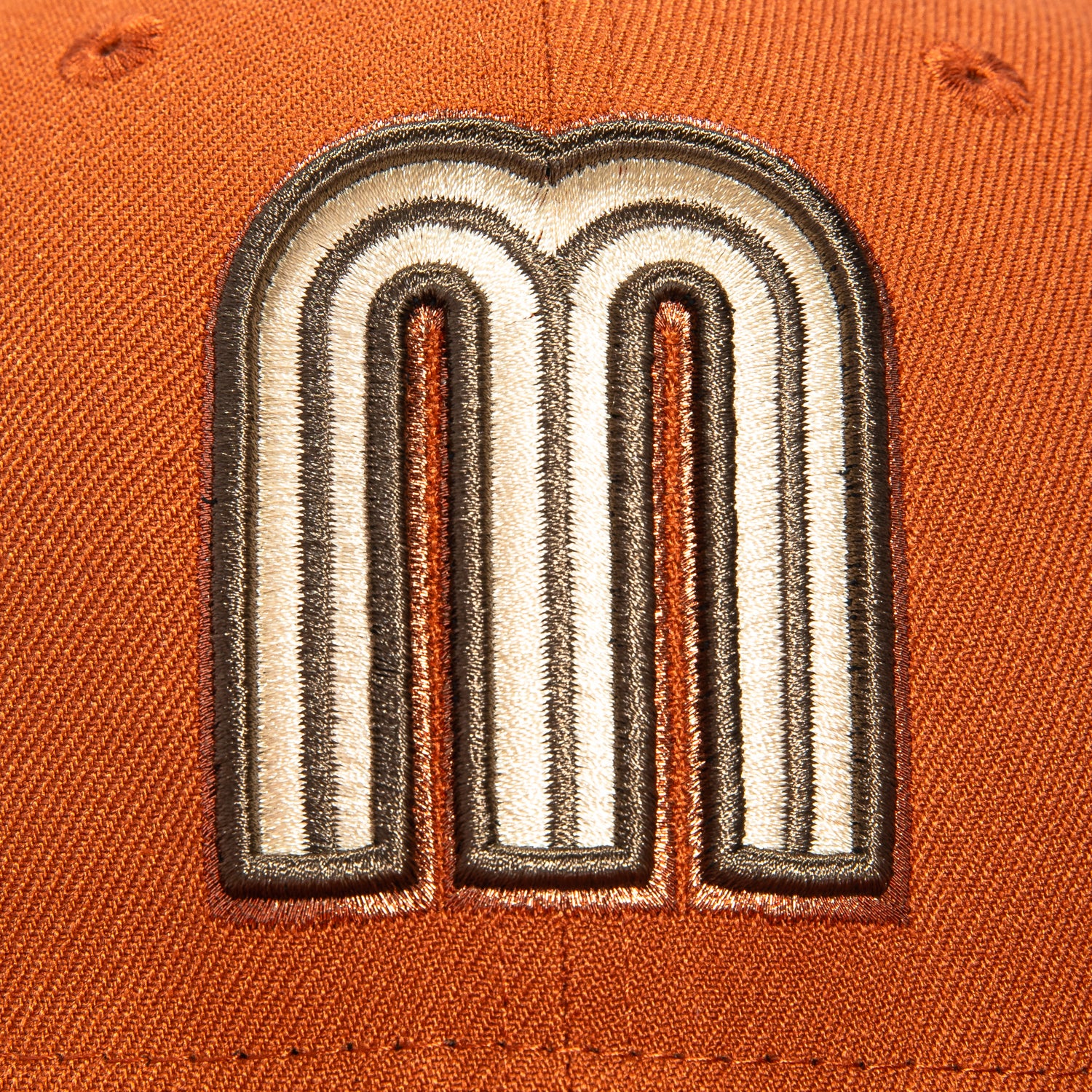 New Era 59Fifty Mexico World Baseball Classic Mexico Flag Patch Hat - Burnt Orange, Brown, Metallic Copper - Image 4