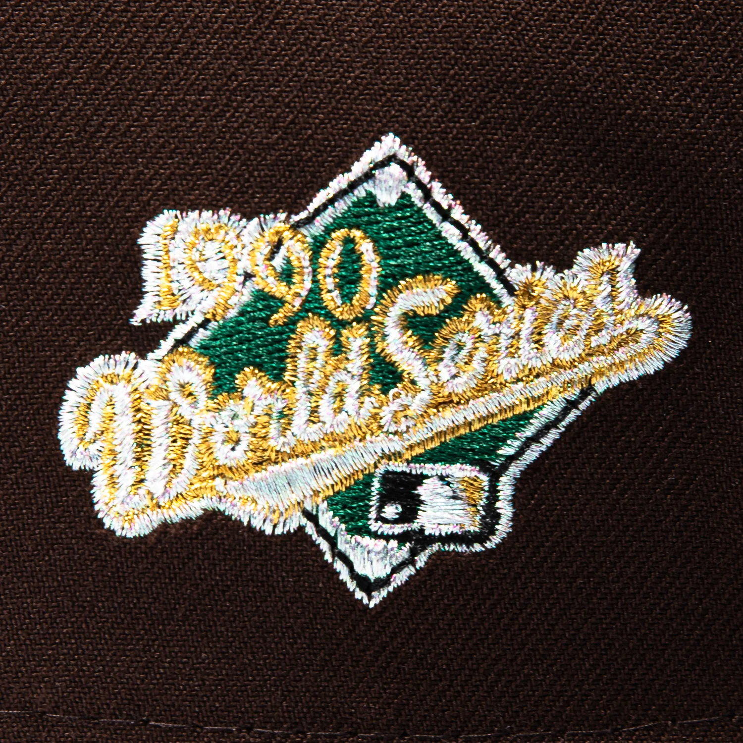 New Era 9Forty A-Frame Oakland Athletics 1990 World Series Patch Pink UV Snapback Hat - Brown - Image 4