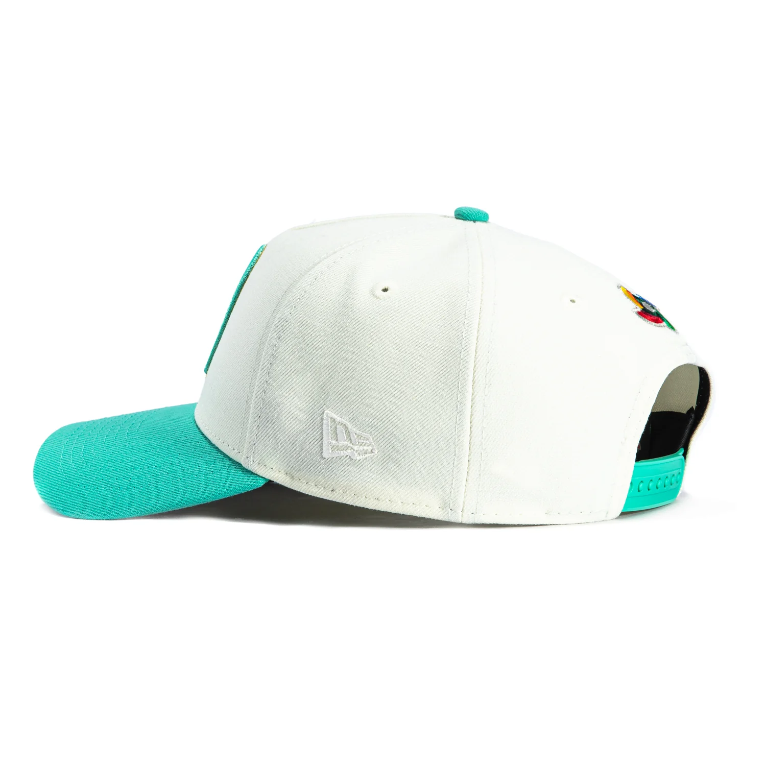 New Era 9Forty A-Frame Mexico World Baseball Classic Mexico Flag Patch Snapback Hat - White, Mint, Metallic Gold - Image 2