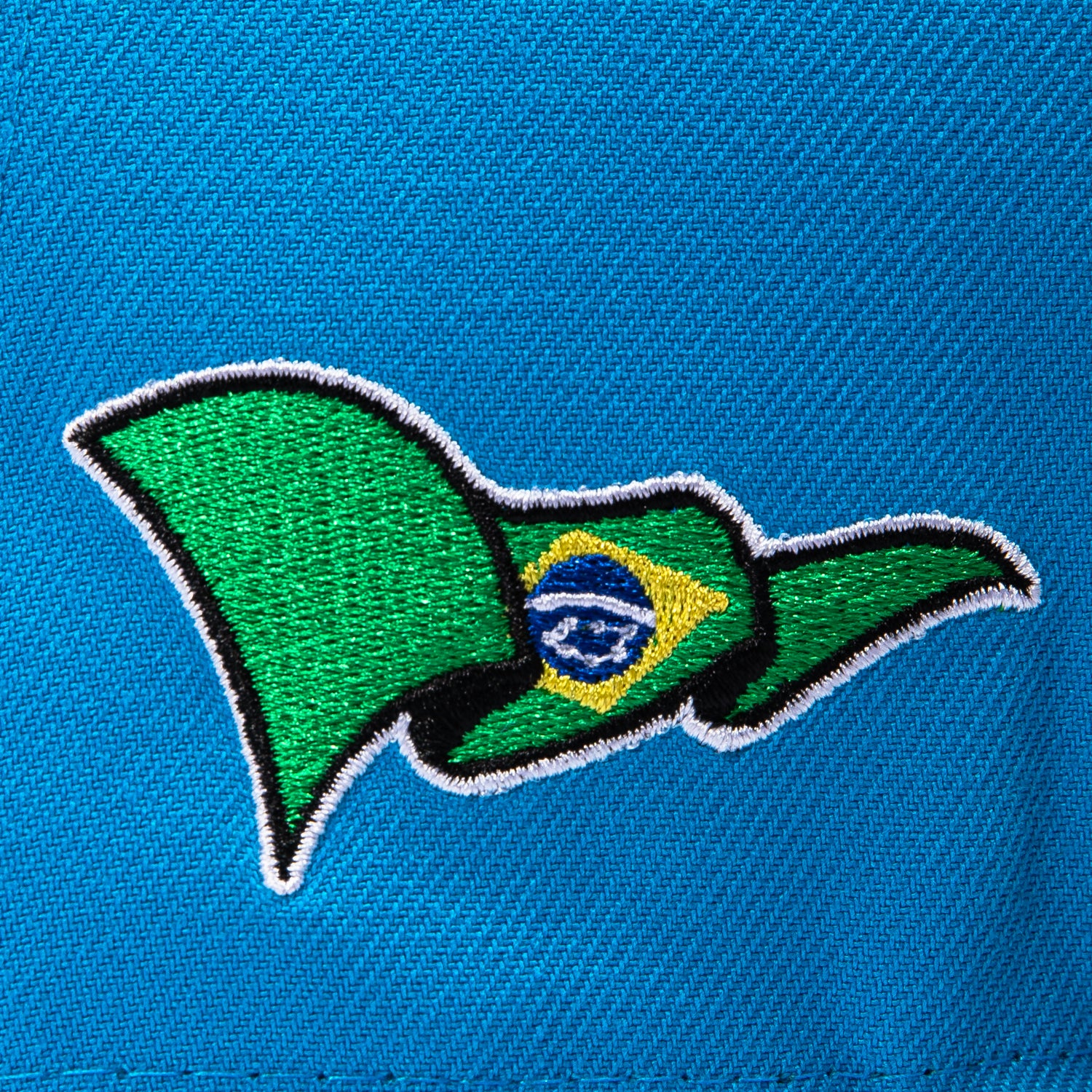 New Era 9Fifty A-Frame 2026 Del Mundo Brazil Flag Patch Snapback Pre-curved Hat - Neon Blue, Black - Image 4