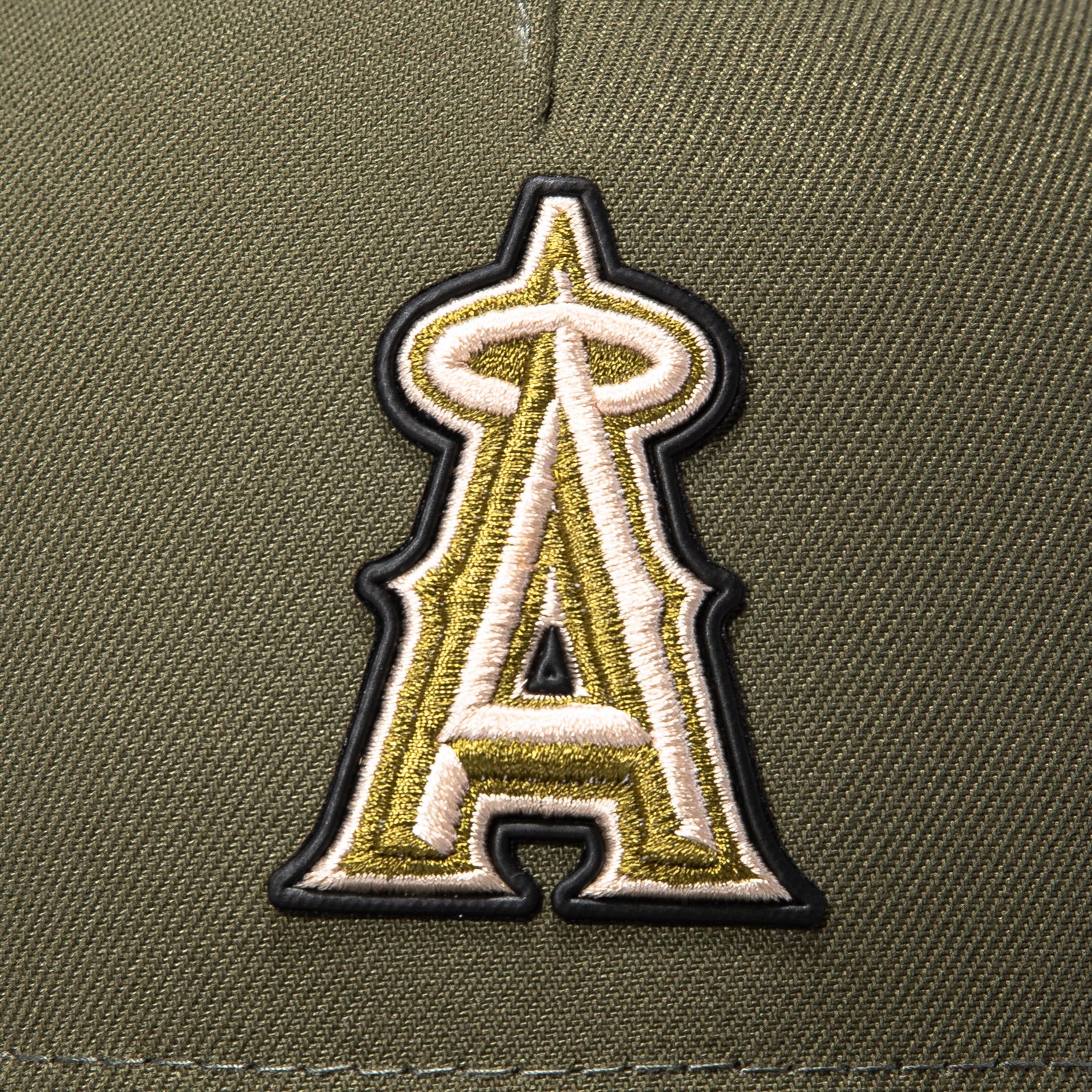 New Era 9Forty M-Crown Armed Forces Los Angeles Angels USA Flag Patch Snapback Hat - Olive - Image 4