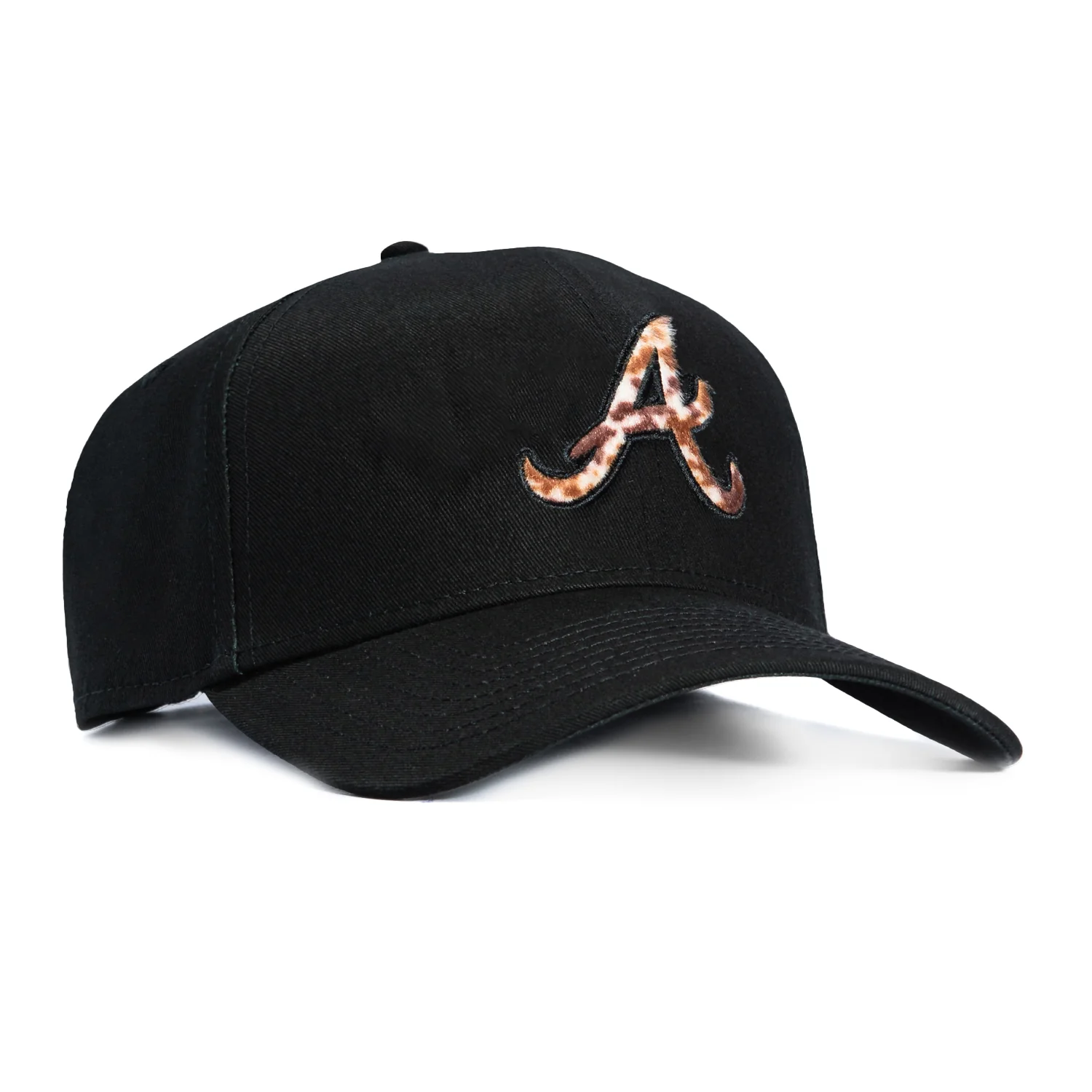 New Era 9Forty Animal Print Faux Fur Fill Atlanta Braves Strapback Hat - Black