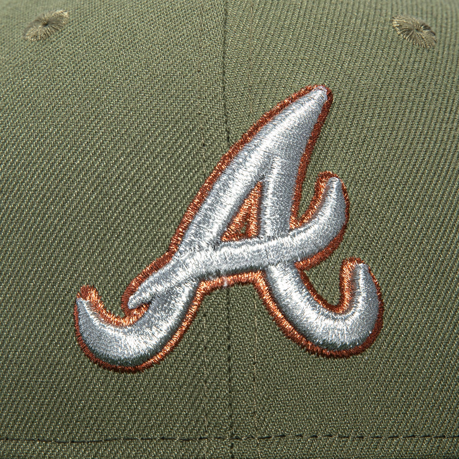 New Era 59Fifty Atlanta Braves 1999 World Series Patch Hat - Olive, Green - Image 4
