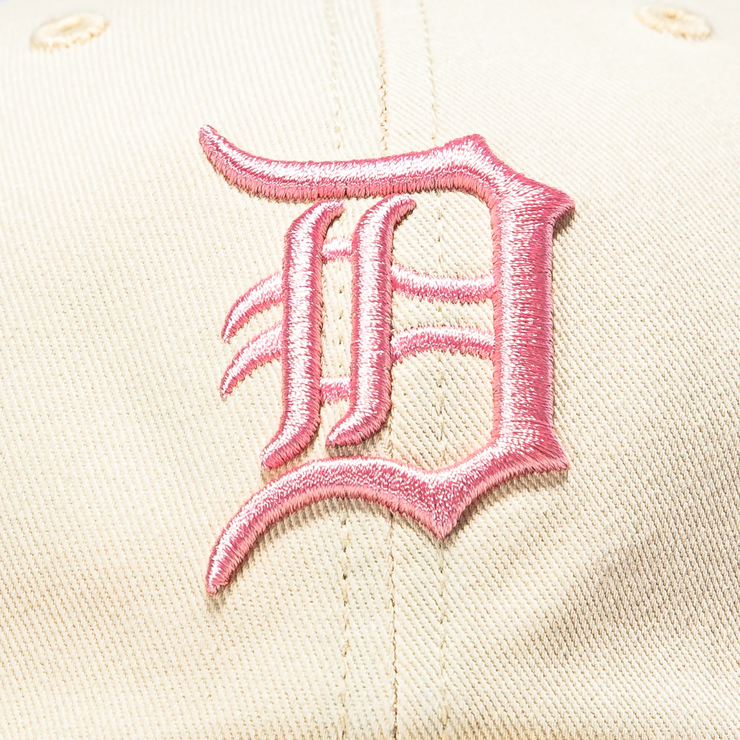 47 Brand Cleanup Detroit Tigers Strapback Hat - Stone, Pink - Image 2