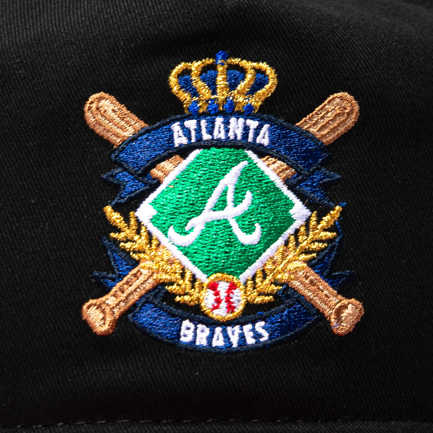 New Era 19Twenty MLB Crest Atlanta Braves Snapback Pre-curved Hat - Black, Red - Image 3