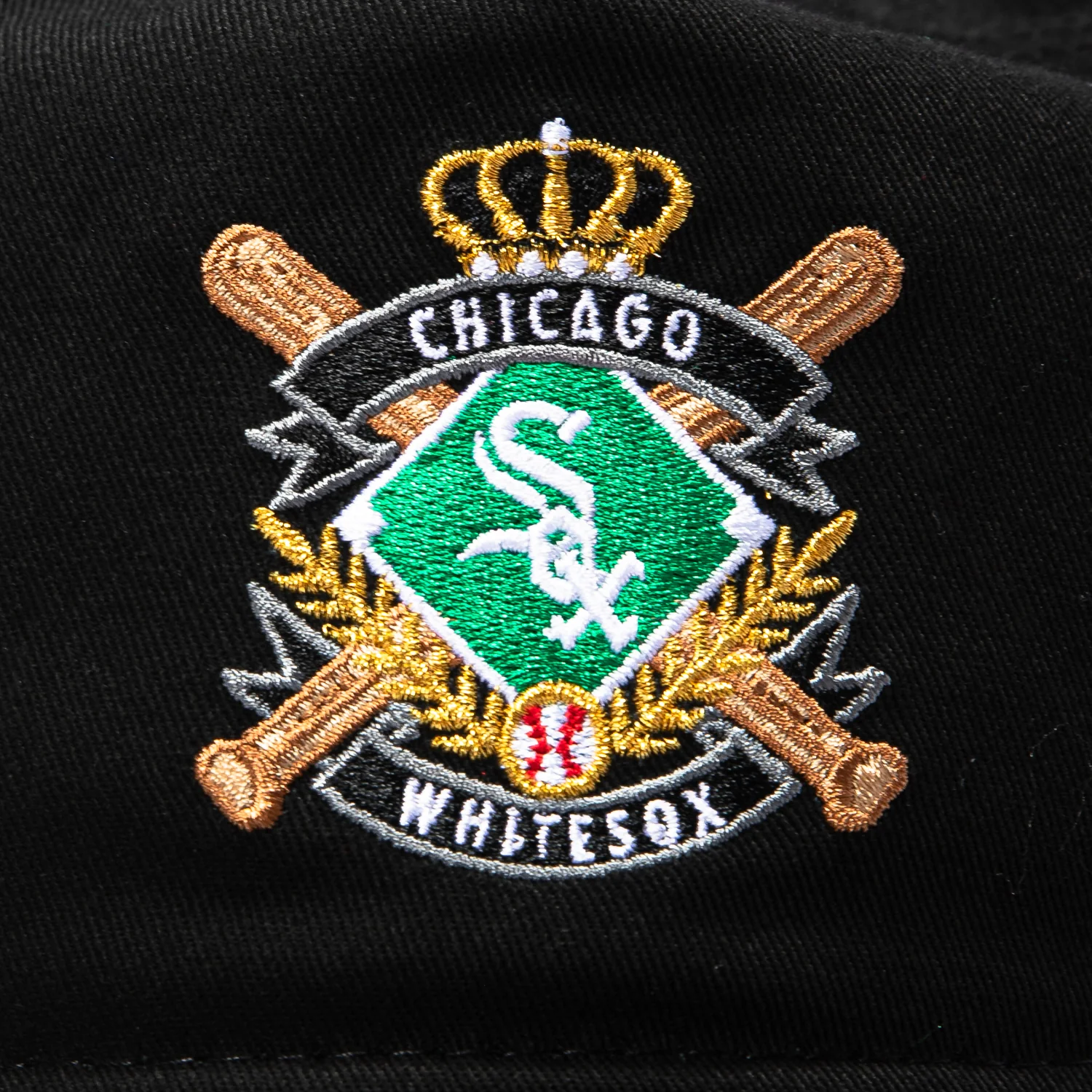 New Era 19Twenty MLB Crest Chicago White Sox Snapback Pre-curved Hat - Black, Graphite - Image 3