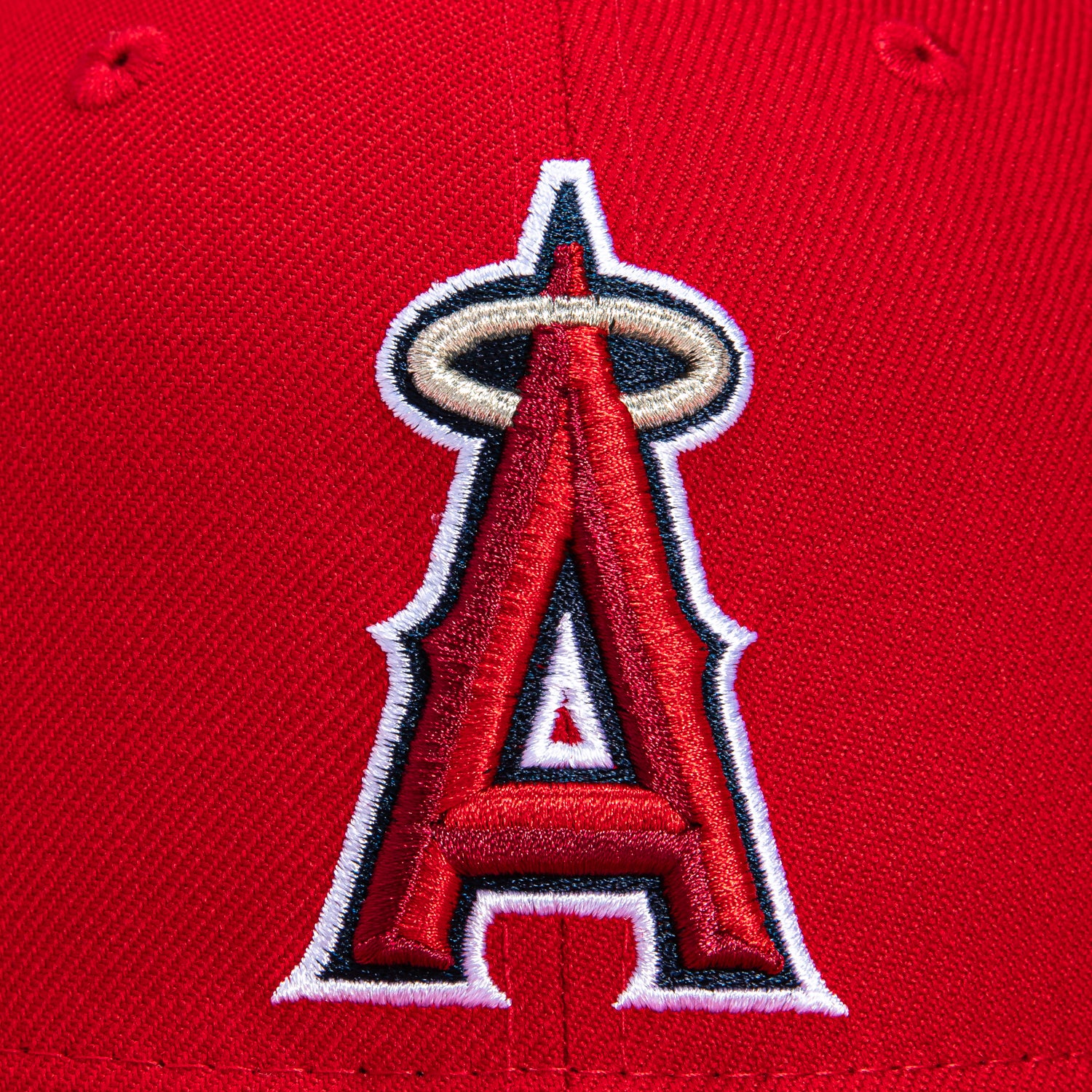 New Era 59Fifty Los Angeles Angels 2002 World Series Patch Hat - Red - Image 4