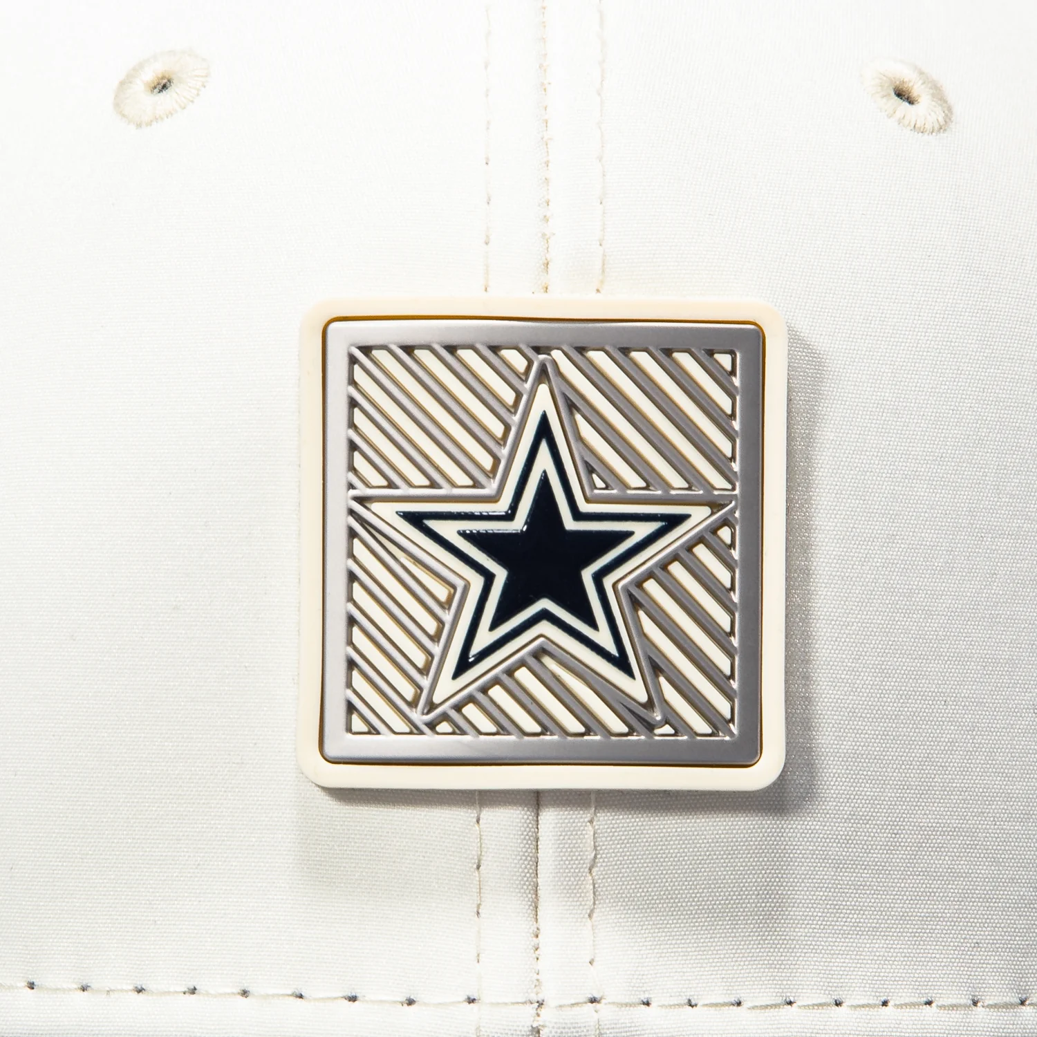 New Era 9Seventy 2026 Training Camp Dallas Cowboys Stretch-Snap Hat - White, Navy - Image 3