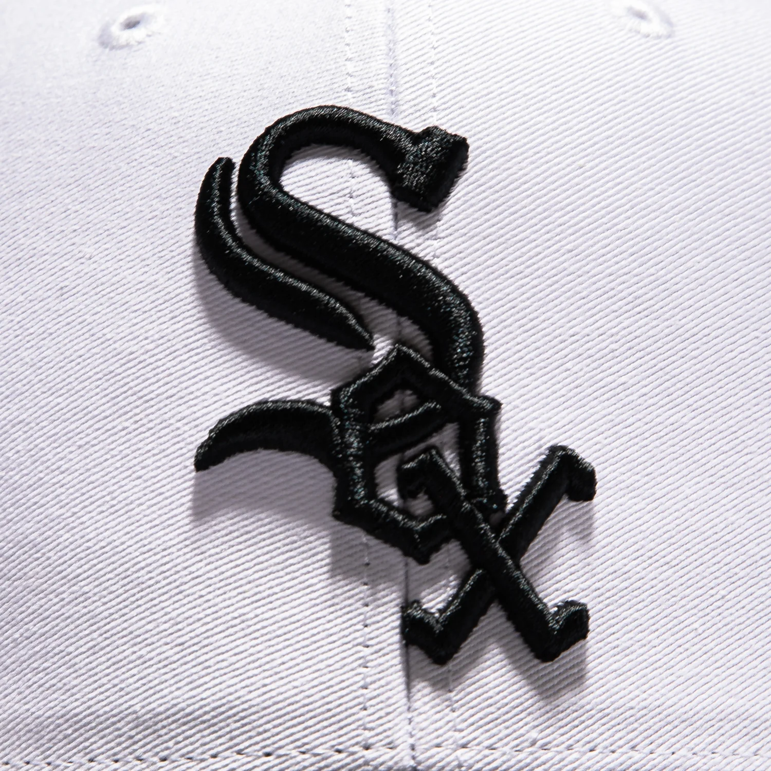47 Brand Freshman Trucker Chicago White Sox Snapback Hat - White, Black - Image 3