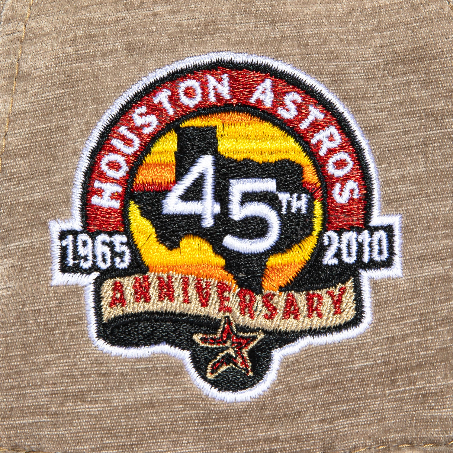 New Era 59Fifty Holiday Party Houston Astros 45th Anniversary Patch 2000 Hat - Khaki - Image 5