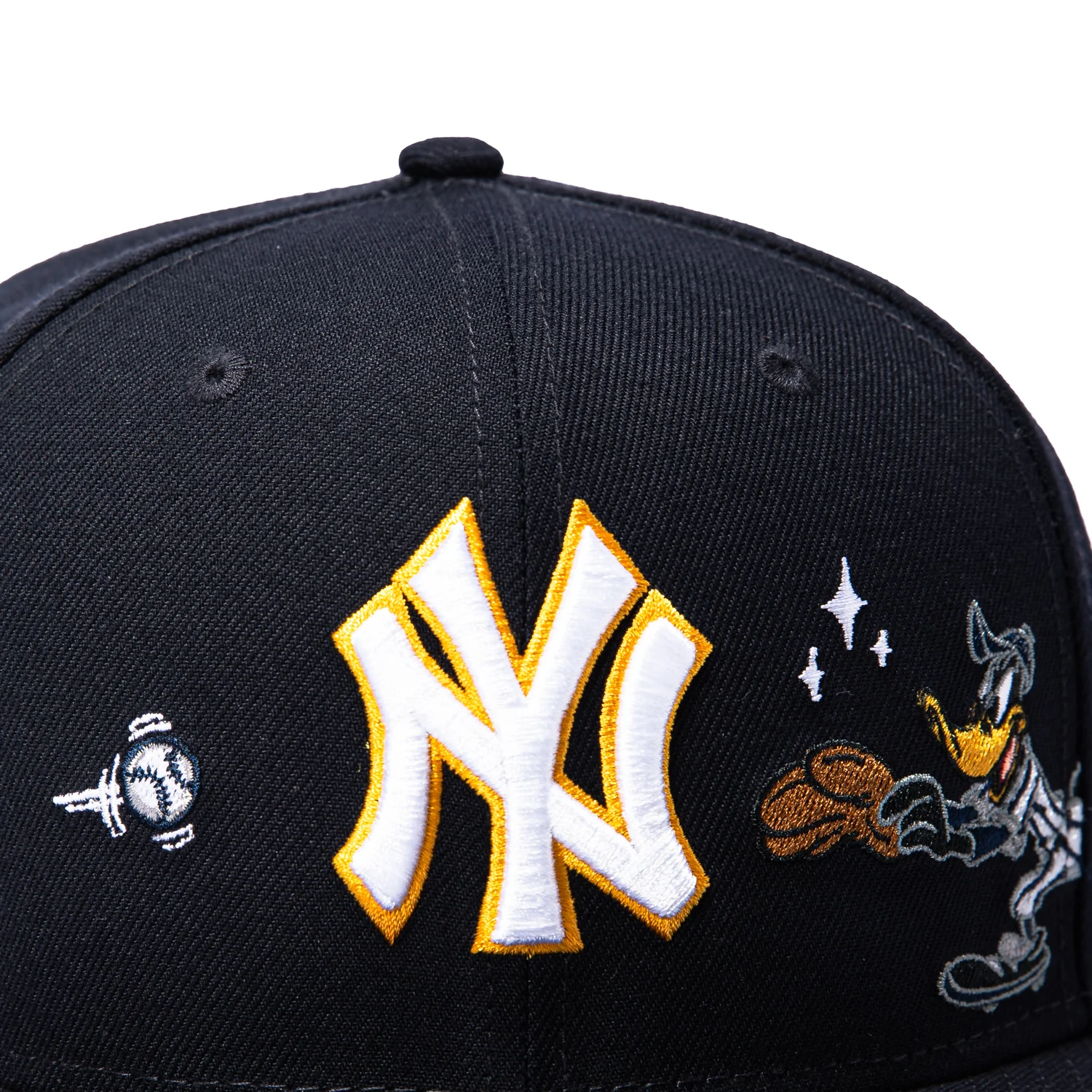 New Era 9Fifty Looney Tunes New York Yankees Daffy Patch Snapback Hat - Navy - Image 5