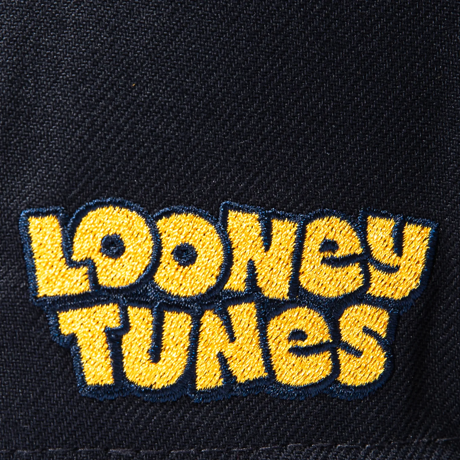 New Era 9Fifty Looney Tunes New York Yankees Daffy Patch Snapback Hat - Navy - Image 6