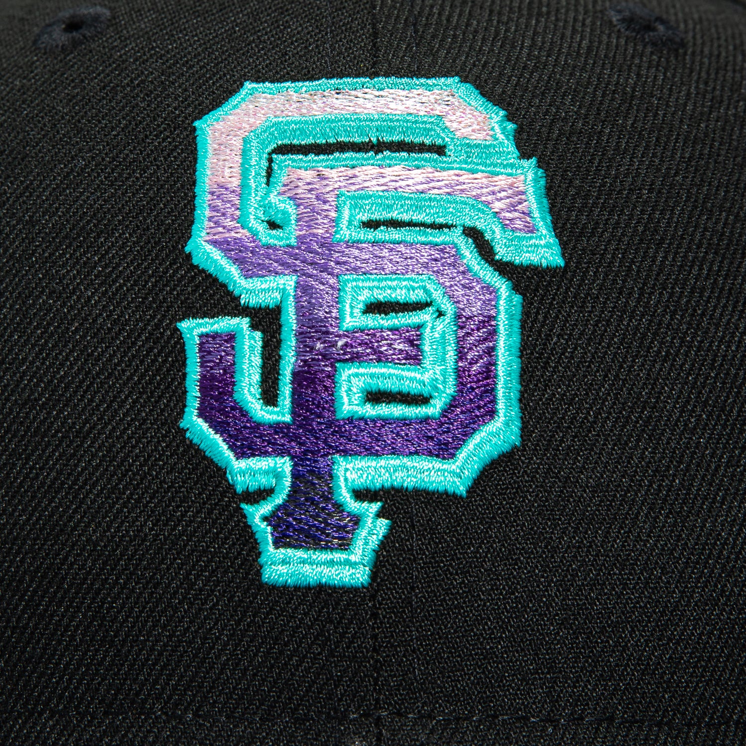 New Era 59Fifty San Francisco Giants 2012 World Series Patch Gradient Light Blue UV Hat - Black, Purple - Image 4