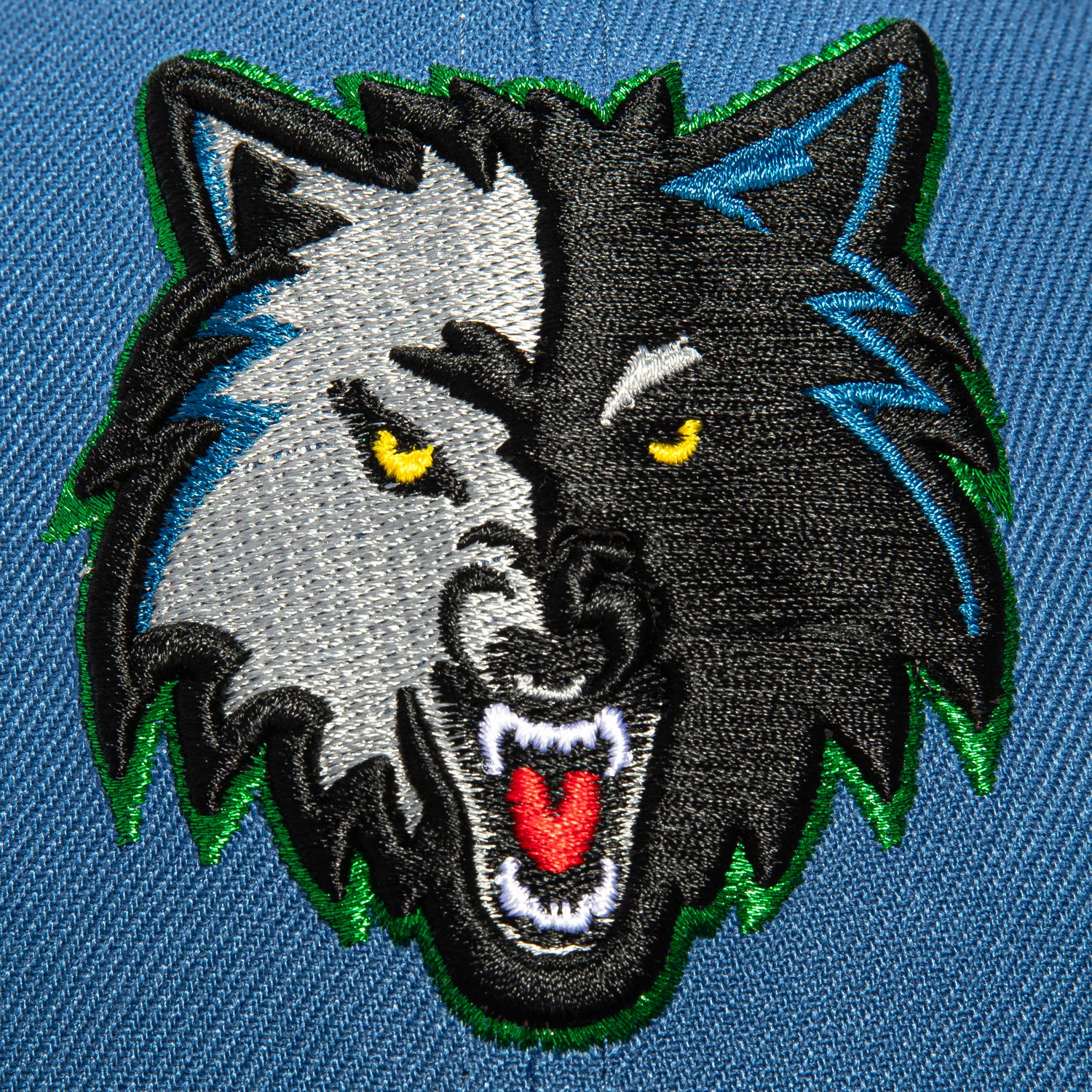 New Era 59Fifty Minnesota Timberwolves 1996 Alternate Hat - Indigo, Black - Image 4