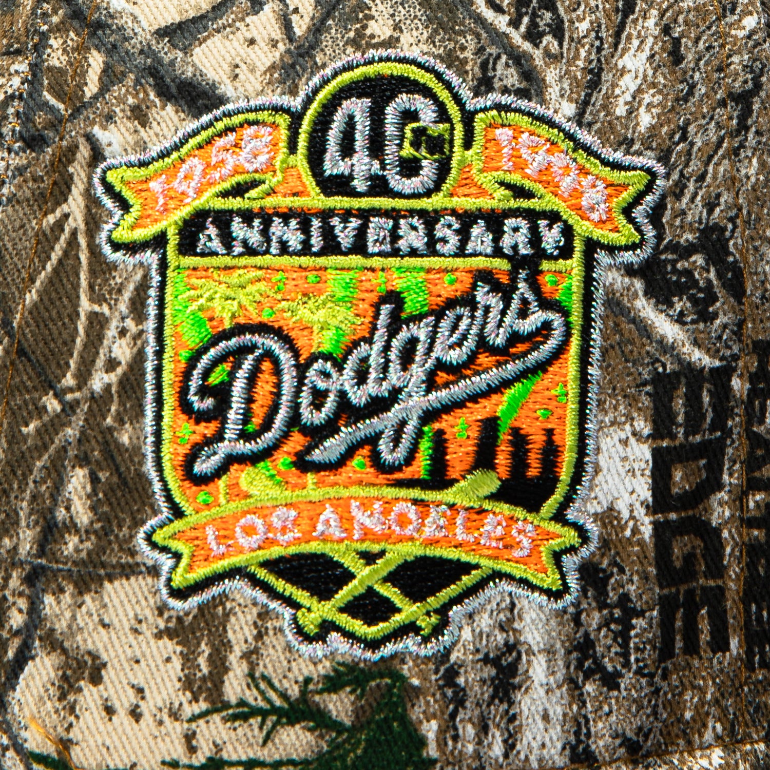 New Era 59Fifty Neon Realtree Los Angeles Dodgers 40th Anniversary Patch Hat - Realtree - Image 5