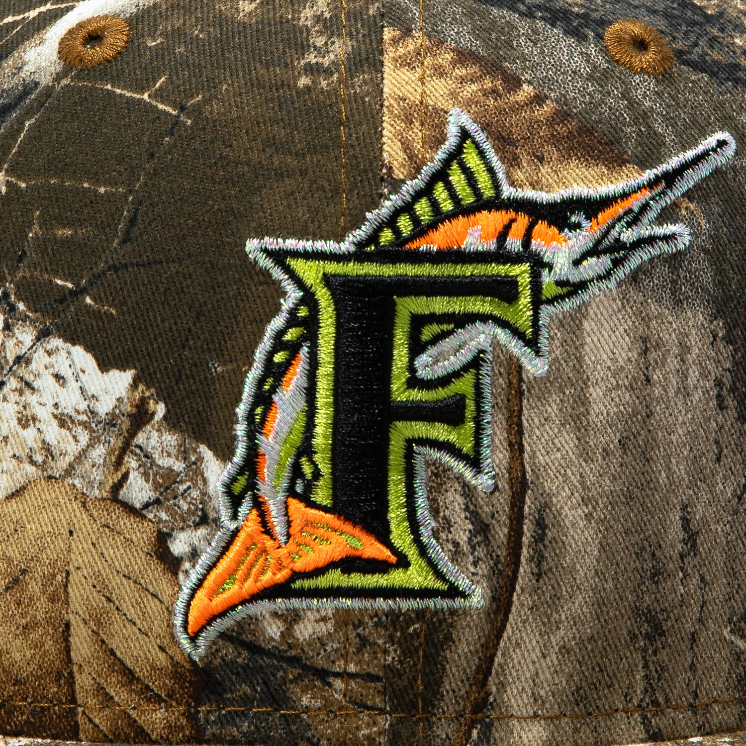 New Era 59Fifty Neon Realtree Miami Marlins 1997 World Series Patch Hat - Realtree - Image 4