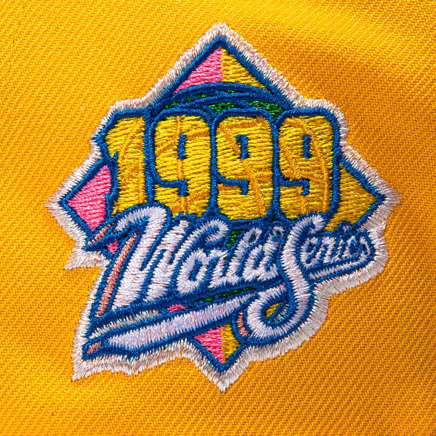New Era 9Forty A-Frame Pink Lemonade New York Yankees 1999 World Series Patch Pink UV Snapback Hat - Gold - Image 4