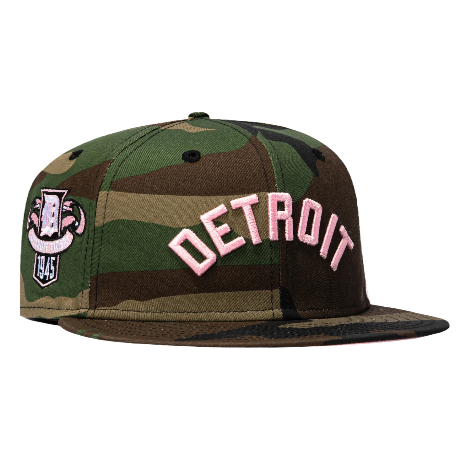 New Era 59Fifty Detroit Tigers 1945 Logo Patch Arch Pink UV Hat - Camo