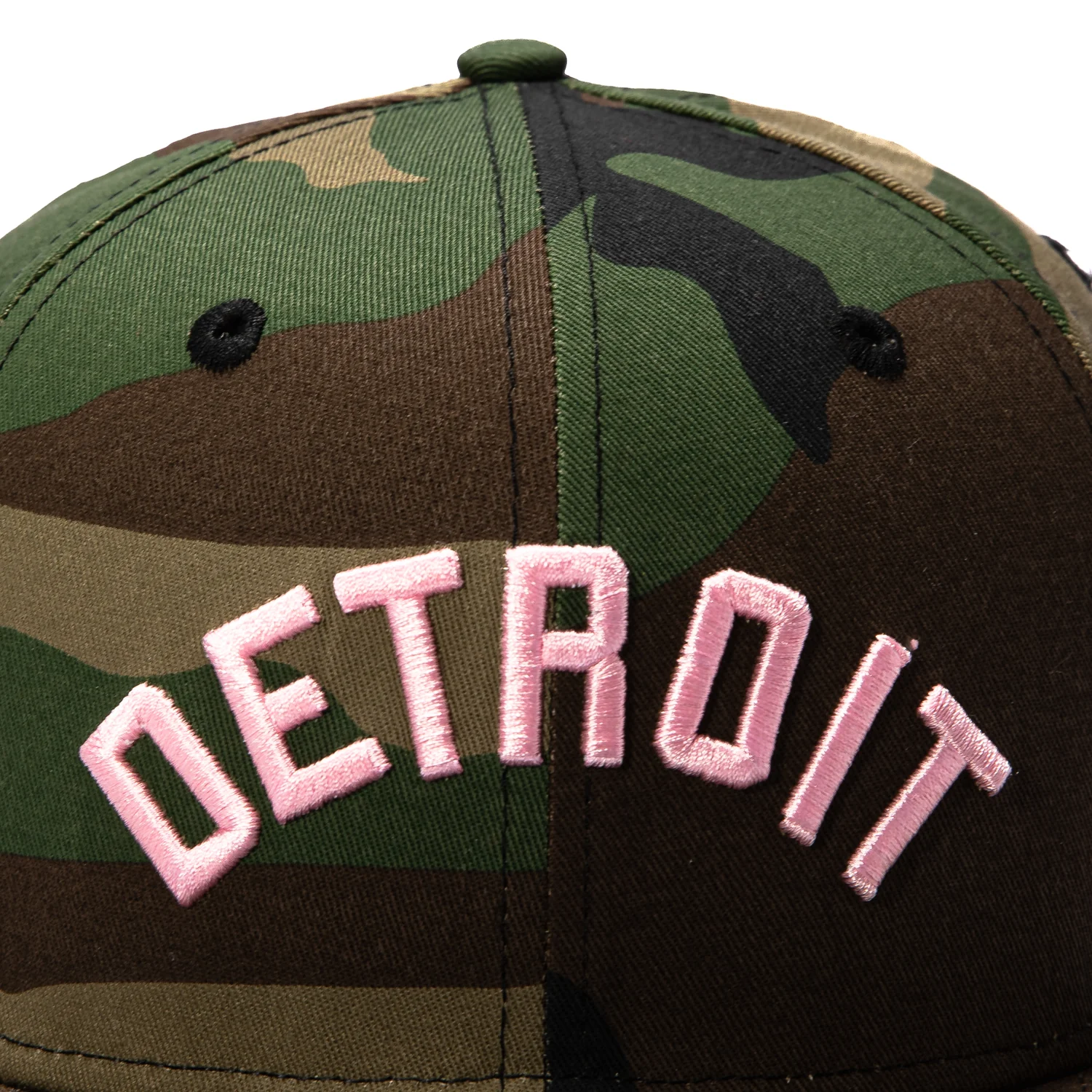 New Era 59Fifty Detroit Tigers 1945 Logo Patch Arch Pink UV Hat - Camo - Image 4