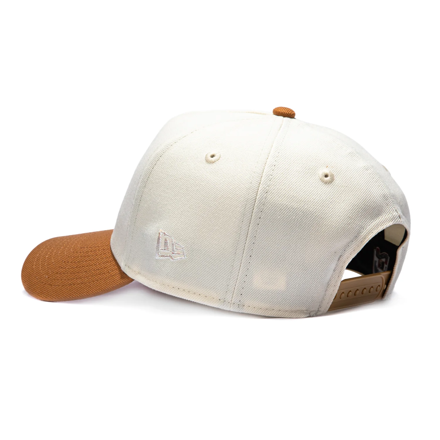 New Era 9Forty A-Frame New York Yankees 1999 World Series Patch Leopard Fill Pink UV Snapback Hat - White, Khaki - Image 2