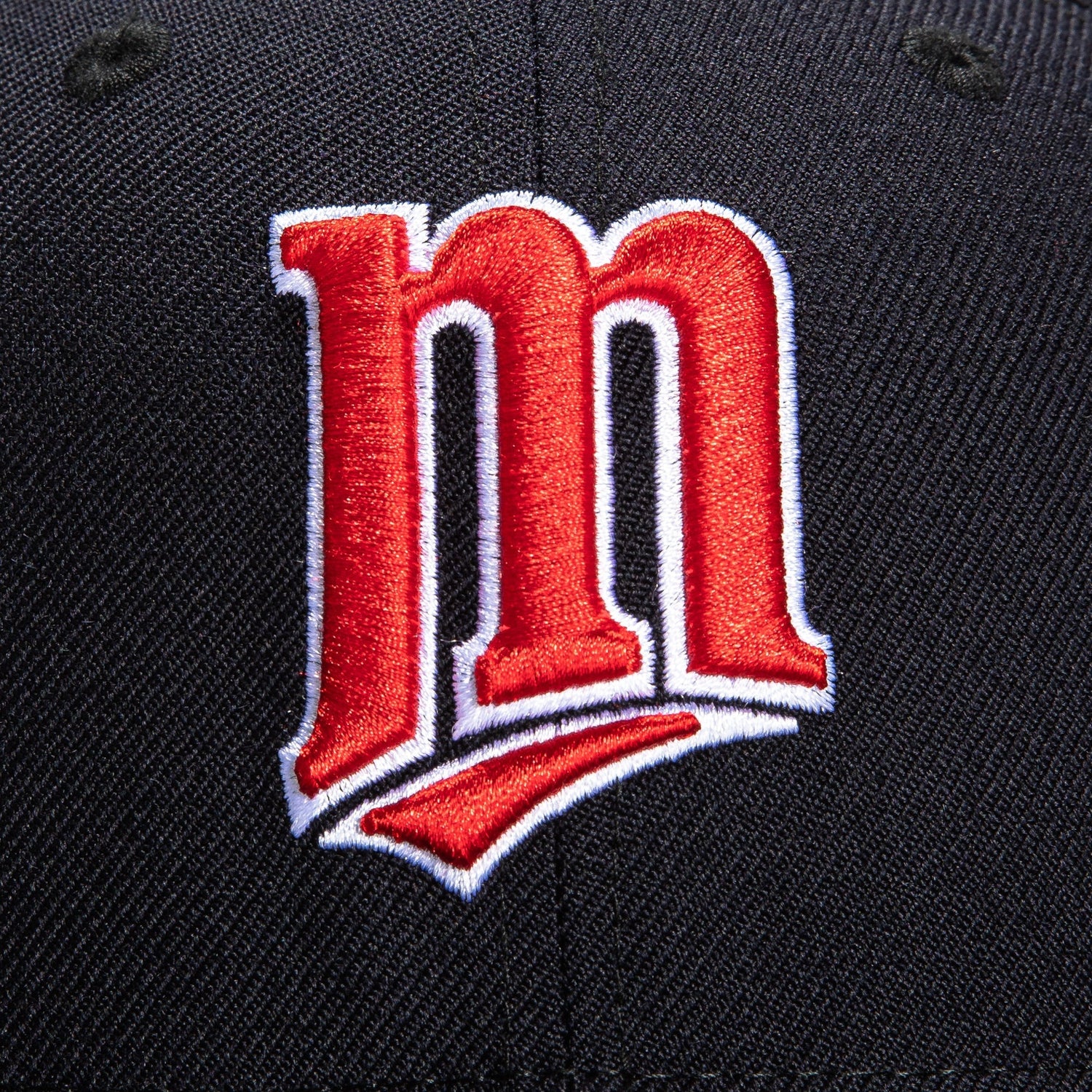 New Era 59Fifty Retro On-Field Minnesota Twins M Hat - Navy - Image 4