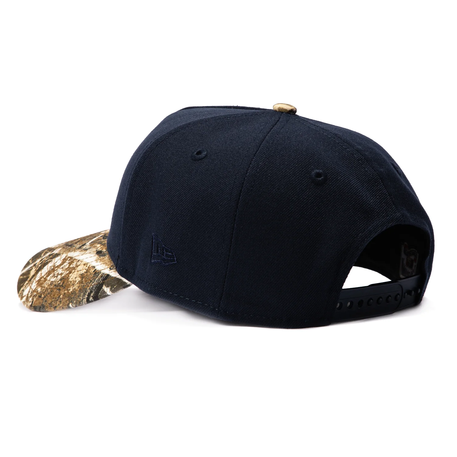 New Era 9Forty A-Frame Realtree Visor New York Yankees 2000 World Series Champions Patch Snapback Hat - Navy, Realtree - Image 2