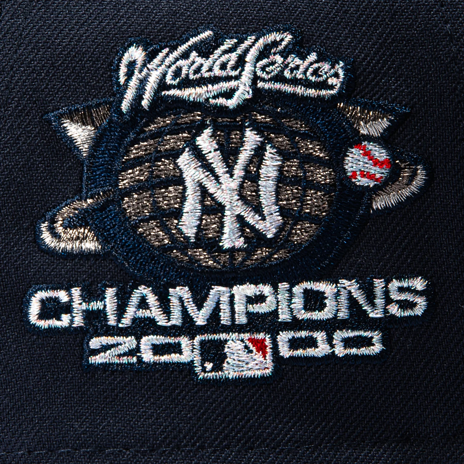 New Era 9Forty A-Frame Realtree Visor New York Yankees 2000 World Series Champions Patch Snapback Hat - Navy, Realtree - Image 4