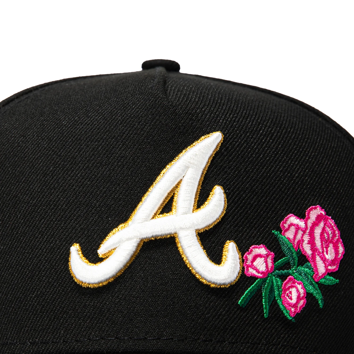 New Era 9Forty A-Frame Atlanta Braves 1999 World Series Patch Rose Snapback Hat - Black, Pink - Image 3